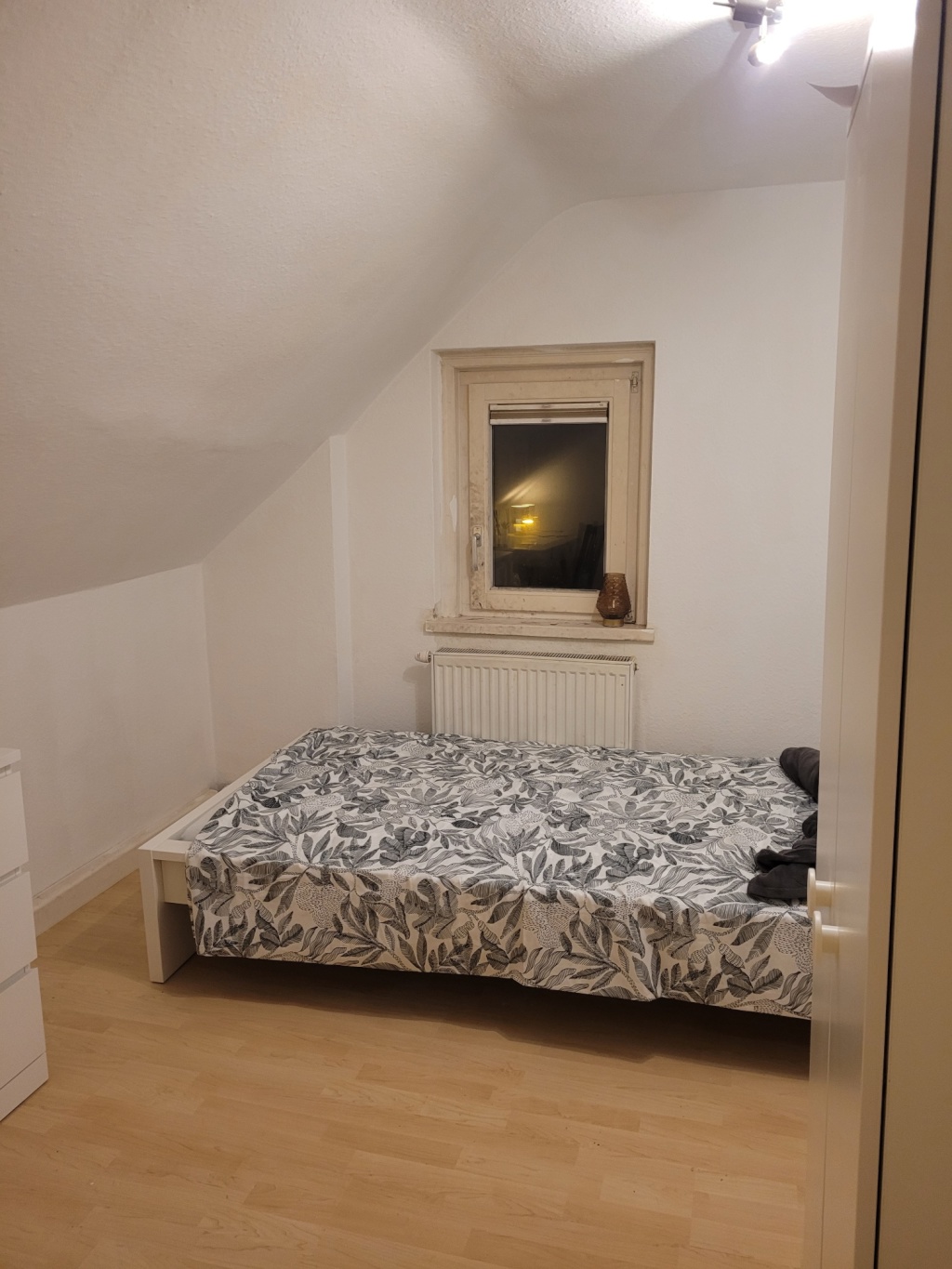 Habitación en WG Zuffenhausen Sachsenstraße - foto 4