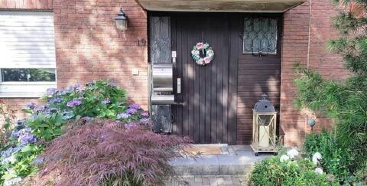 Haus Porz Amsterdamer Str. - Hauseingang