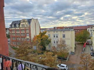 Anzeigenbild: Zentrumsnahe 12er-WG sucht neue*n Mitbewohner*in