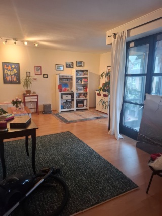 Großes, helles Zimmer in Blankenese (teil- oder völlmöbliert)