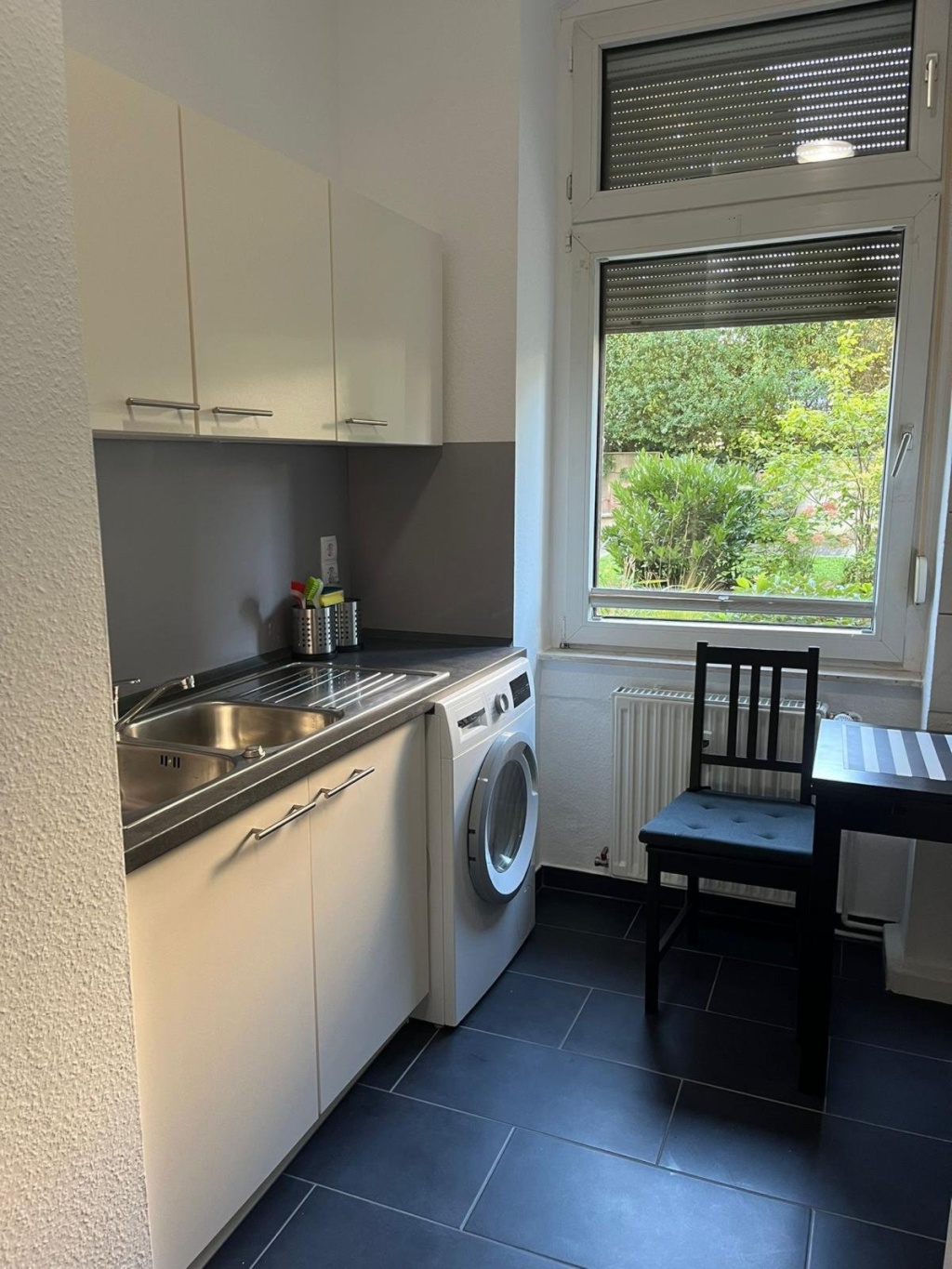 WG-Zimmer Südstadt Frankfurter Straße 110 und 159 - Wohnung 2 - EBK-Zeile und WM