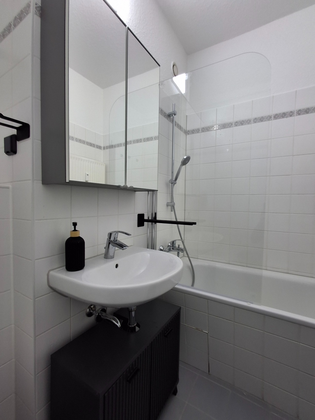 Flatshare Friedrichshain x 0 - mit Dusche und Badewanne