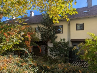 Anzeigenbild: Ganzes Haus mit Garten in Hofheim-Marxheim für Selbstbezug, WG-möglich