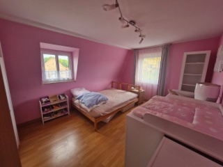 Anzeigenbild: Gemütliches, vollmöbliertes Zimmer (15 m²) im 1. OG einer Doppelhaushälfte in Erfurt-Töttleben in 5er Frauen-WG