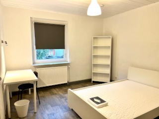 Anzeigenbild: *Ab August 2026* Remscheid/UNI Wuppertal: Möbliertes WG Zimmer inkl. Wifi, Kitchen, Washing Machine *Internationals Welcome*