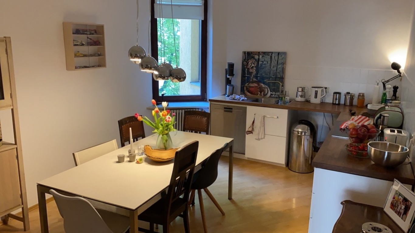 85 m2 Altbau in Au-Haidhausen – voll möbliert | 15.11.2026–15.04.2027 – 81541 München Au-Haidhausen – Vorschaubild 6