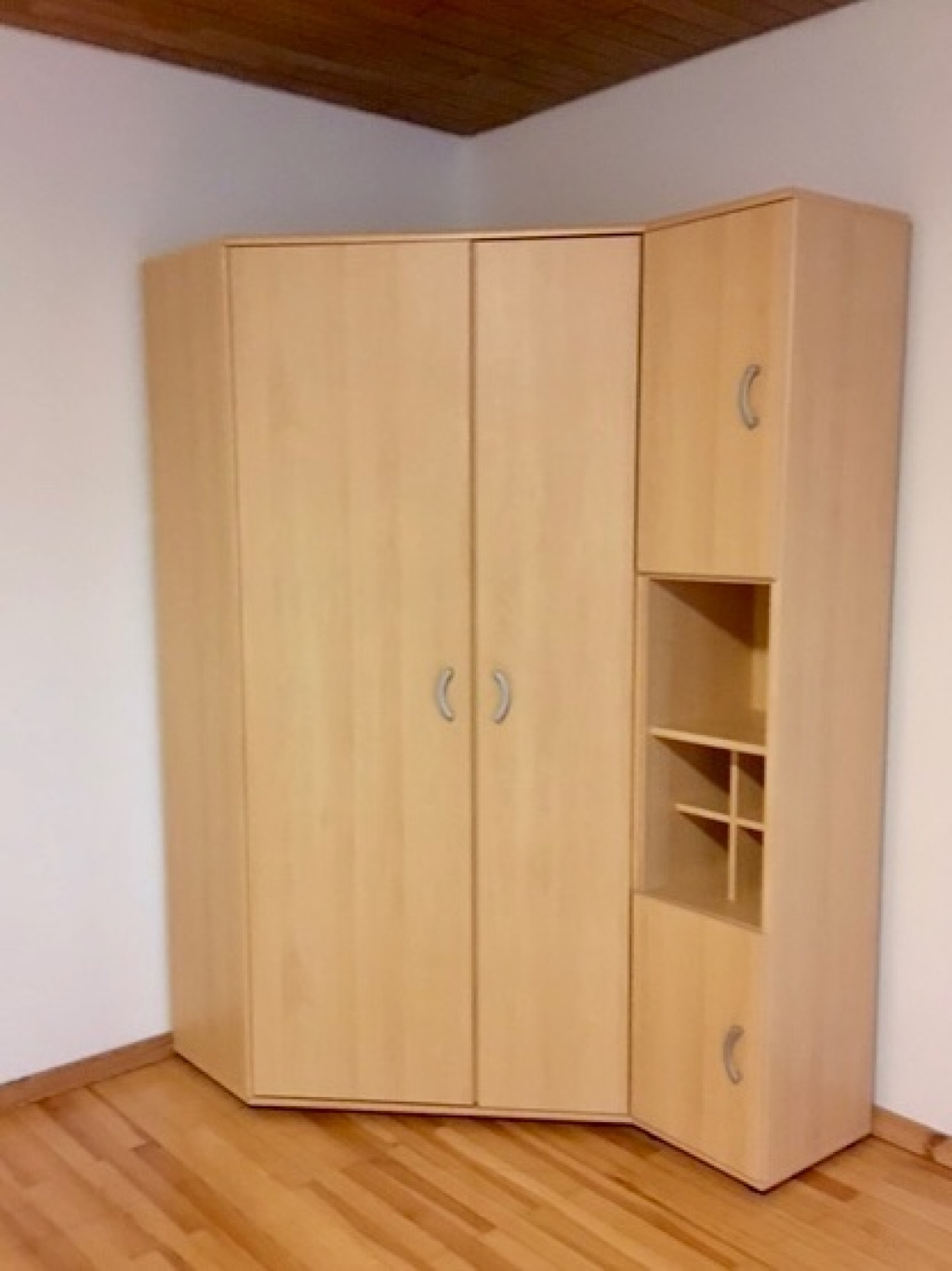 Habitación en WG Oberhaunstadt Straße - Zimmer 2 Eck-Schrank