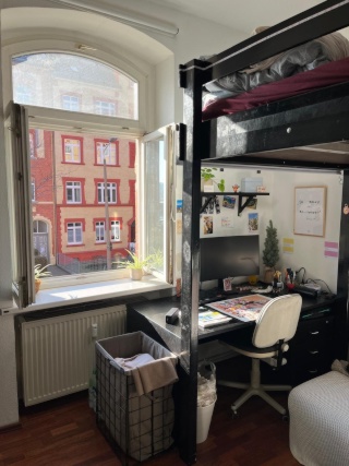 Anzeigenbild: kleines, gemütliches WG Zimmer sucht Nachmieter*in