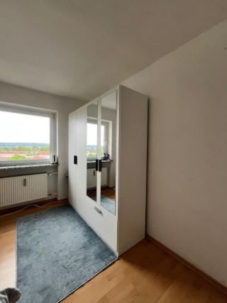 Ad image: Single room available in a 3-room apartment