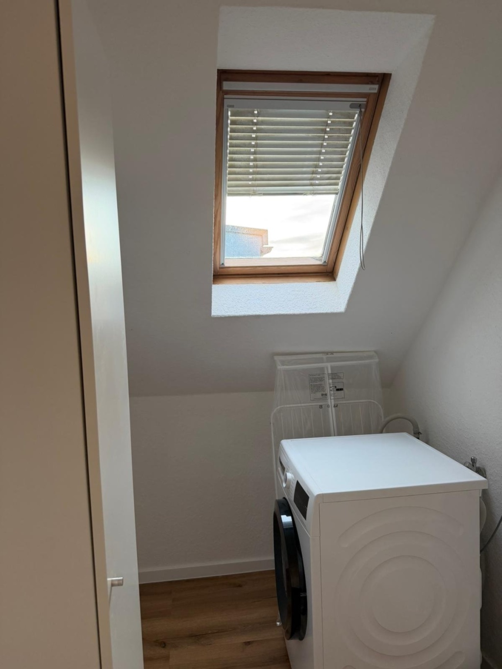 WG-Zimmer Derendorf Rather Straße 4 - Laundry Room