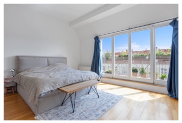 Schöne Altbauwohnung direkt am Park | Spacious Altbau apartment with balcony near the park in Prenzlauer Berg — photo 1