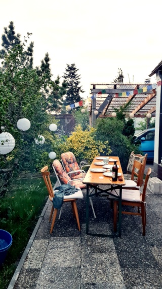 Anzeigenbild: Zimmer in wunderschöner Villa-Kunterbunt-WG mit Garten & super Lage