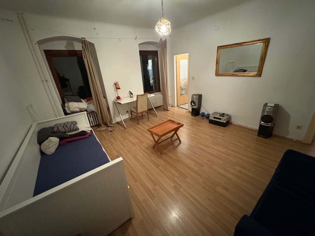 1 Zimmer-Wohnung in Schöneberg nähe Ringbahn/Studio apartment with garden!