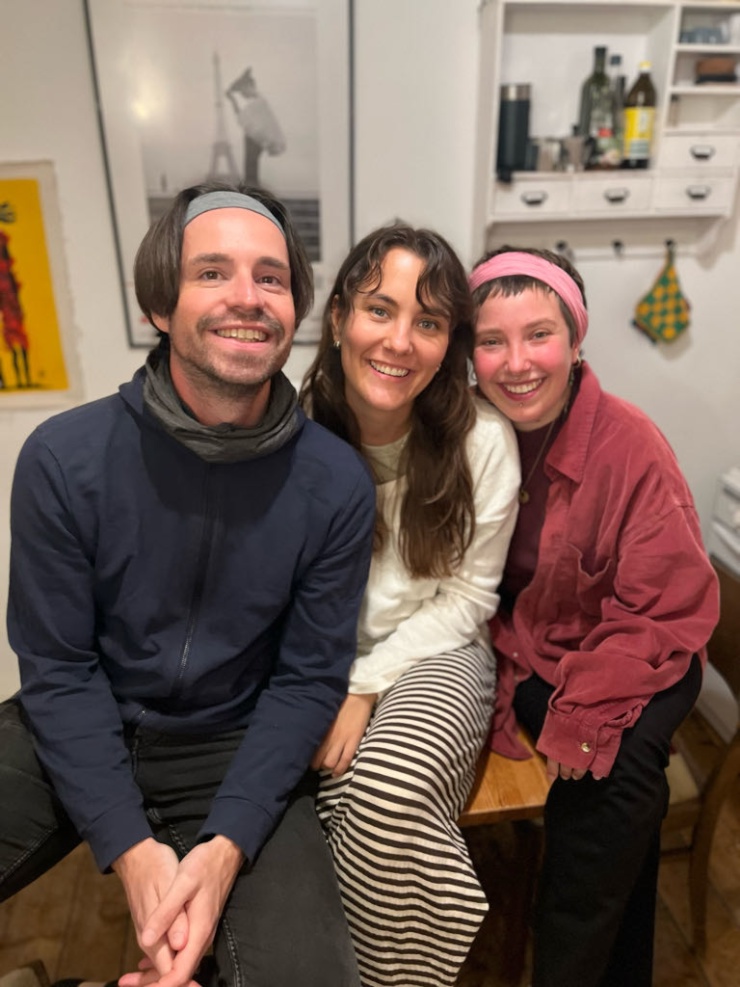 Ad image: 3 Friends search for 3-4 rooms Apartment :)