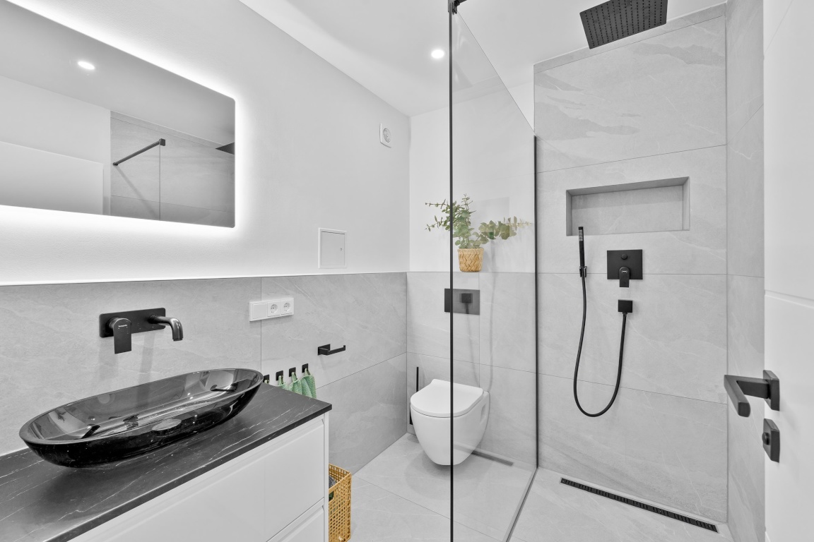 Habitación en WG Pasing-Obermenzing Mainaustraße 33 - Hochmodernes Badezimmer