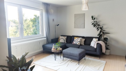 Ad image: Luxurious, fully equipped 3.5 bedroom apartment with sauna near university and main station, fitness equipment, 2 balconies and garden views in Stuttgart