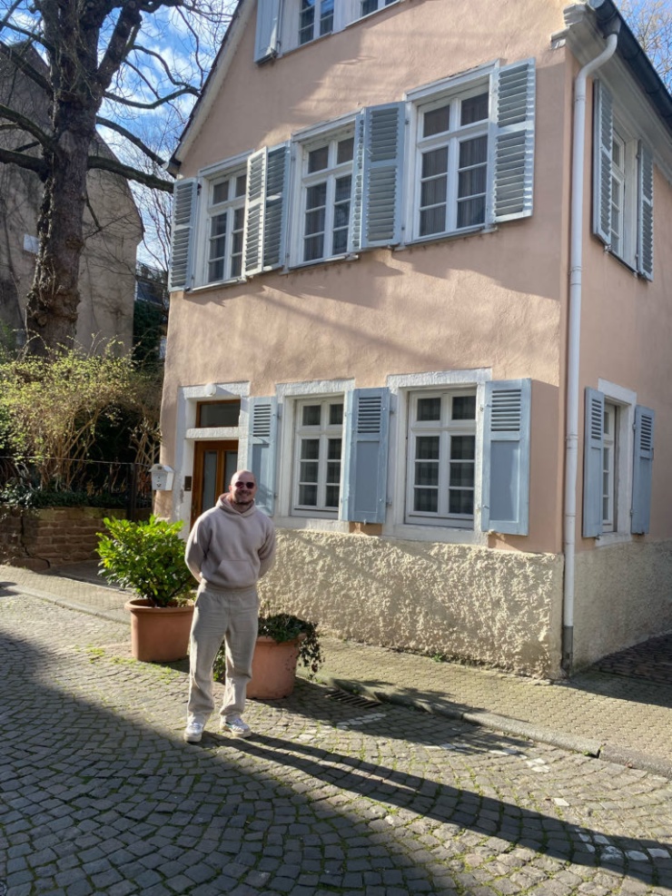 Anzeigenbild: Masterstudent (26) sucht ruhige 1-Zimmer-Wohnung in Heidelberg und Umgebung