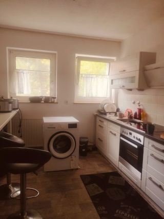 Anzeigenbild: 1 Room for Rent in a 2-Room Apartment – December Only (No Anmeldung)