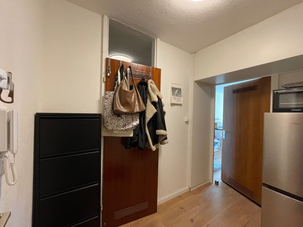 1 Room Flat Deutz Siegburger Straße 57 - picture 9