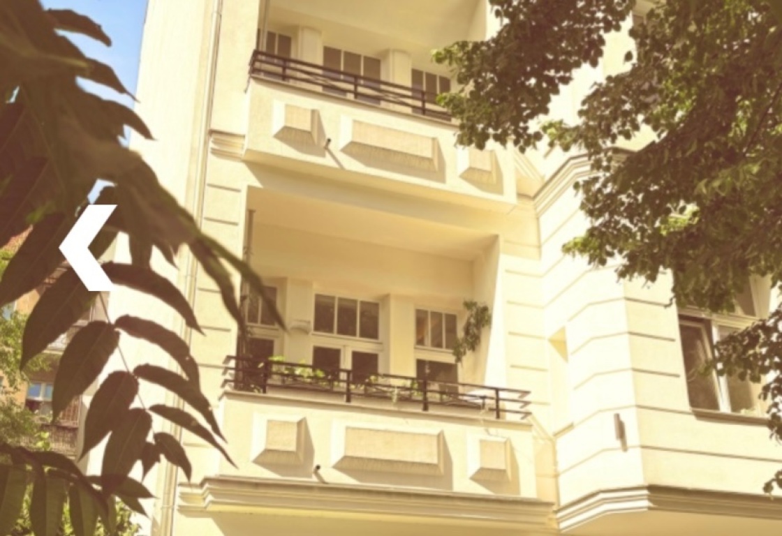 1-Zi.-Wohnloft, hell, Nähe U-Bhf, Schlosspark, Stuttgarterplatz, möbliert eigenes Bad, Küche Balkon, Südostlage, Aufzug, – Windscheidstraße 2, 10627 Berlin Charlottenburg – Vorschaubild 10