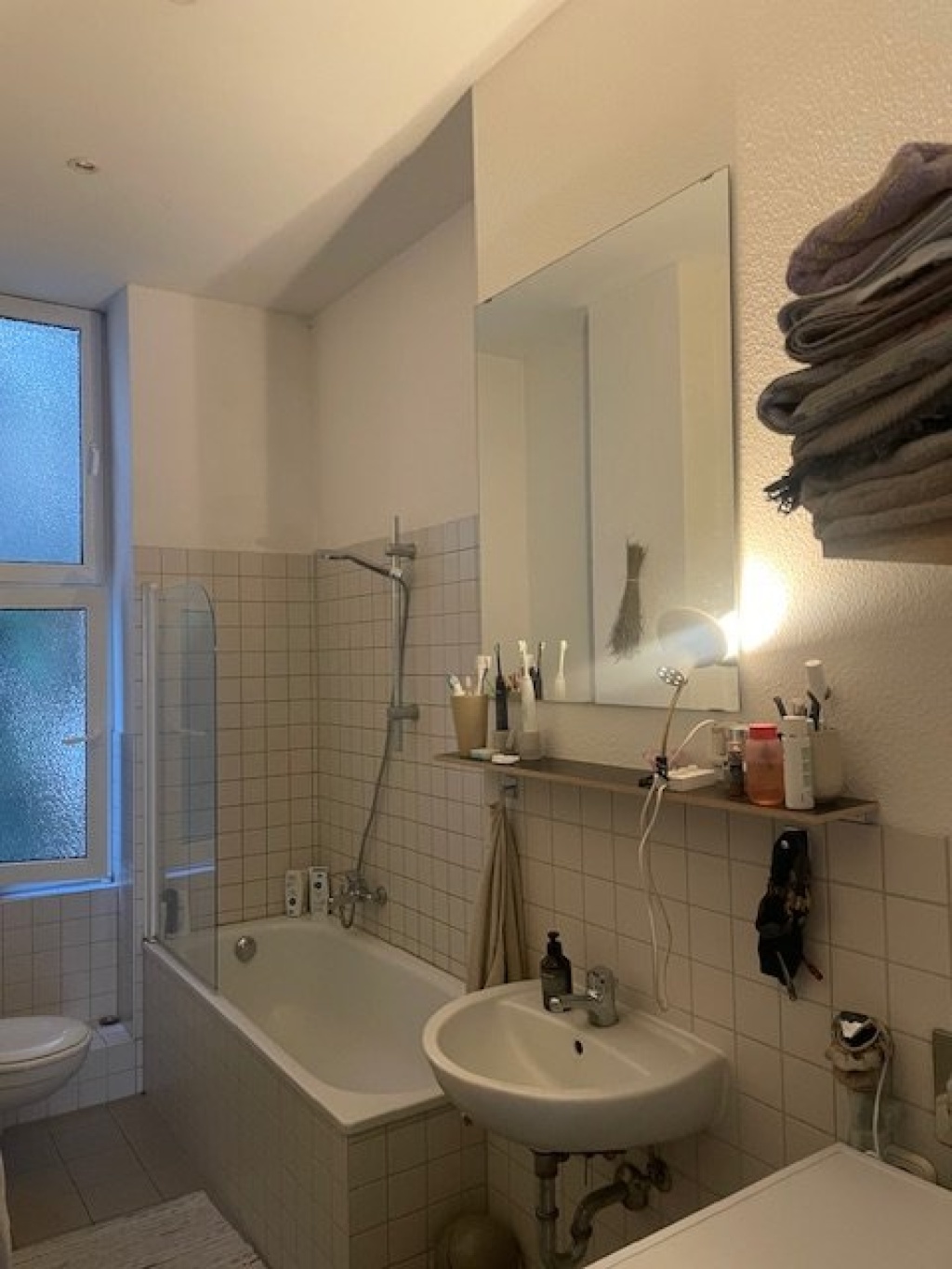 Beautiful altbau apartment in Neukölln from 29th of August to 11th of September – Donaustraße, 12043 Berlin Neukölln – Vorschaubild 9