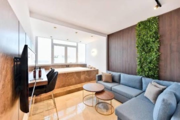 Ad image: flatshare for 2 people cheap and warm