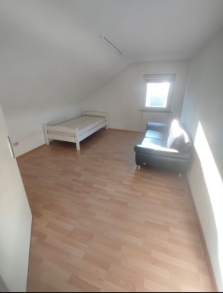 Anzeigenbild: Nachmieterin gesucht für die 2er WG in Wannweil