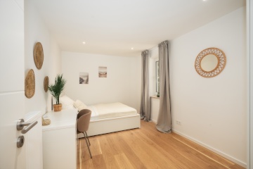 (M) 1 ZIMMER FREI AB 15.10.