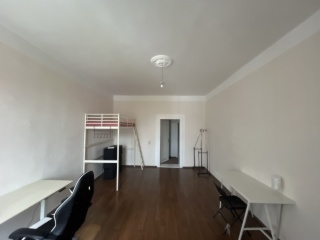 gerämiges altbauzimmer mit Blick auf die Oder