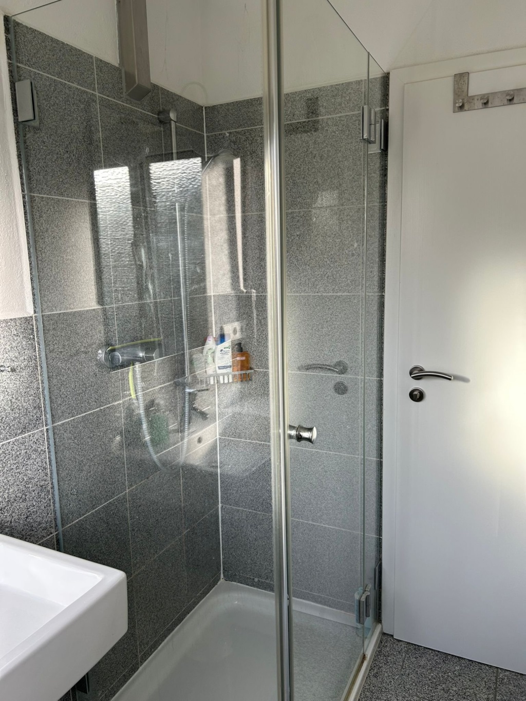 Habitación en WG Weingarten Nelkenweg 11 - Bad