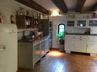 Anzeigenbild: WG Zimmer , in riesiger Loft Wohnung ab Oktober