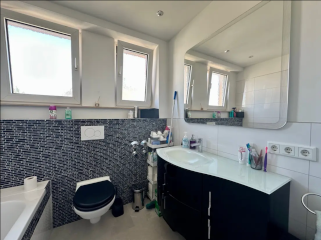 Anzeigenbild: 2,5-Zimmer WG zu vermieten