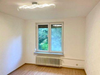 Anzeigenbild: 12 m2 WG Zimmer in schönem Haus mit Garten, Dörpsweg 79