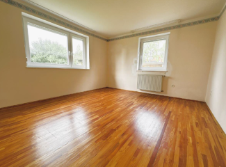 Anzeigenbild: WG Zimmer in Dachau Süd (EG, Frauen-WG)