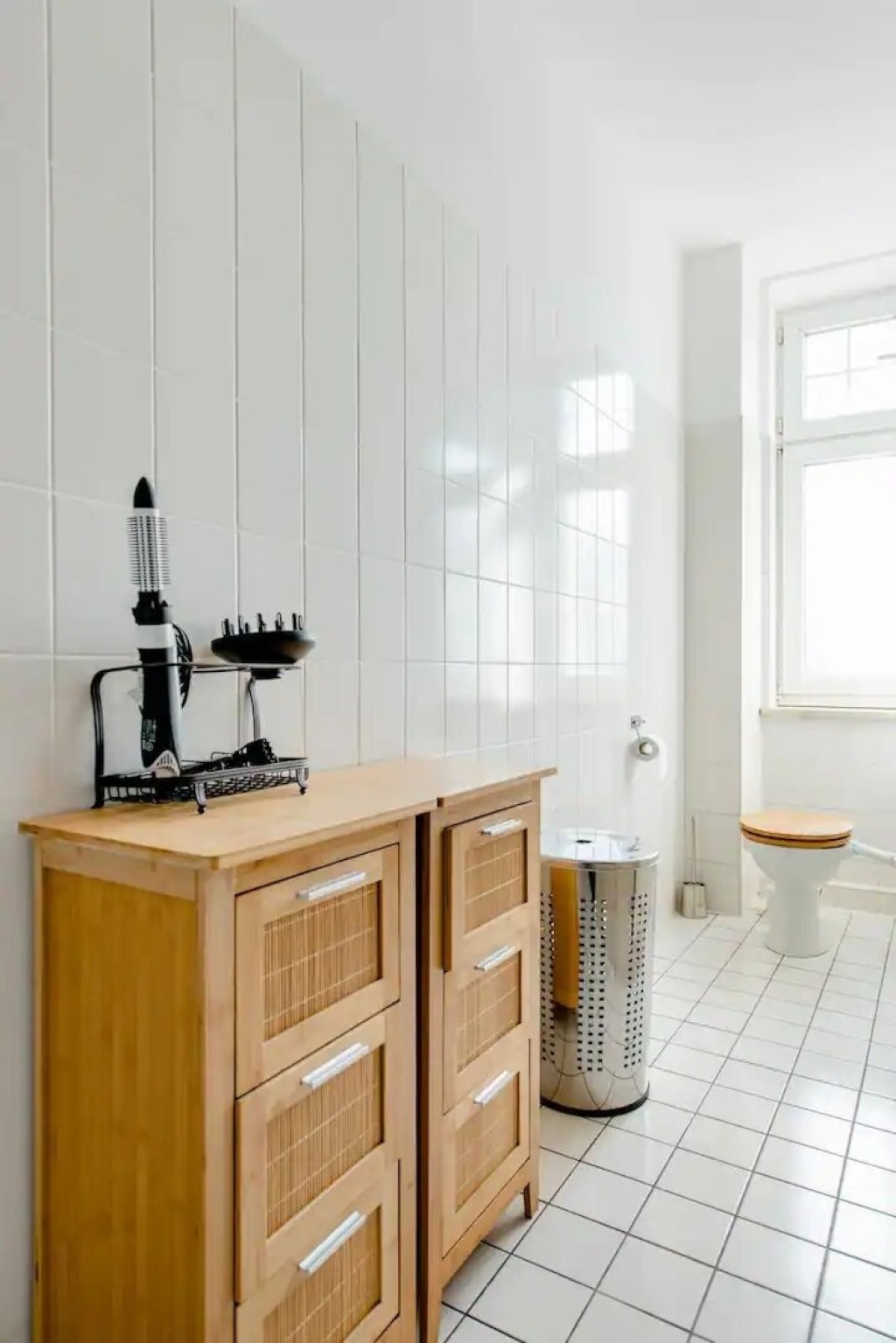 100 qm große, zentrale Altbauwohnung im October-November – 80634 München Neuhausen-Nymphenburg – Vorschaubild 8