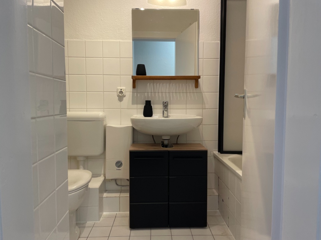 Gemütliches 1-Zimmer-Apartment am UKSH I Renoviert I Neu möbliert I Fahrstuhl I WLAN I All-Inkl – Waitzstraße 39, 24105 Kiel Brunswik – Vorschaubild 9
