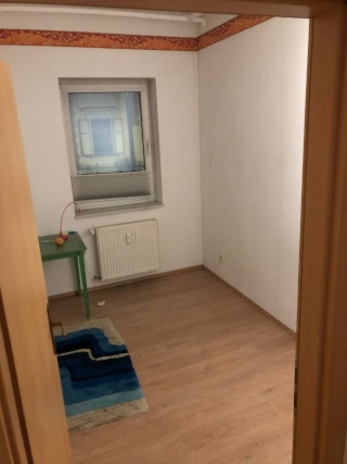 Ad image: kleines WG-Zimmer in wuseliger 4er-WG