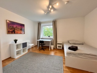 Anzeigenbild: Flat for International students - Voll möbliertes WG-Zimmer in 3er-WG – nur 5 Min. zur Uni!
