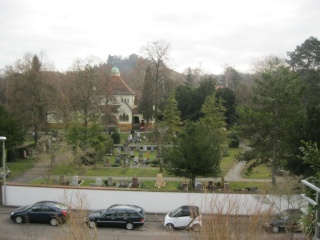 Anzeigenbild: 3 - Zimmerdachgeschosswohnung (Maisonette) im Grünen frei