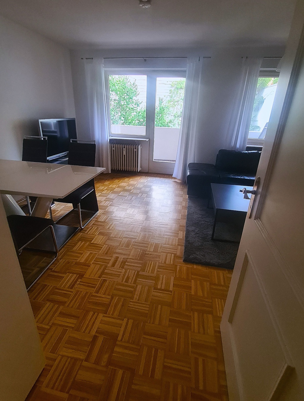 Zwischenmiete 01.12.26 - 31.01.27: Exklusives 2-Zimmer Apartment im Lehel, voll möbliert, TOP LAGE! Mietdauer flexibel nach Absprache möglich – Tattenbachstraße 12, 80538 München Altstadt-Lehel – Vorschaubild 7