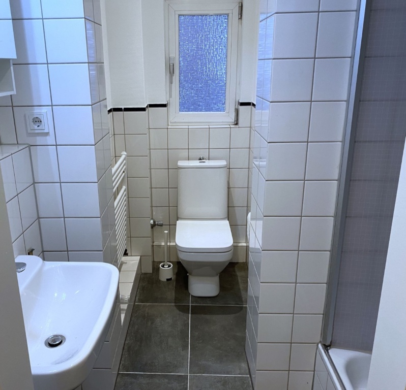 Wunderschöne 1Zimmet Wohnung in Altbau – 40549 Düsseldorf Heerdt – Vorschaubild 9