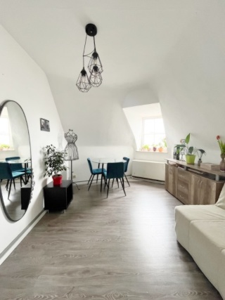 Vollmöblierte 2-Zimmer-Wohnung im Zentrum von Feuerbach