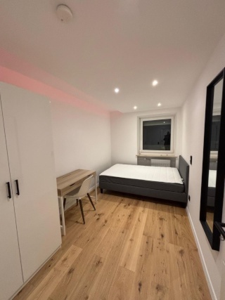 Anzeigenbild: Einziehen & sparen: 1 Monatsmiete Bonus | Frisch saniertes WG-Zimmer mit super Anbindung