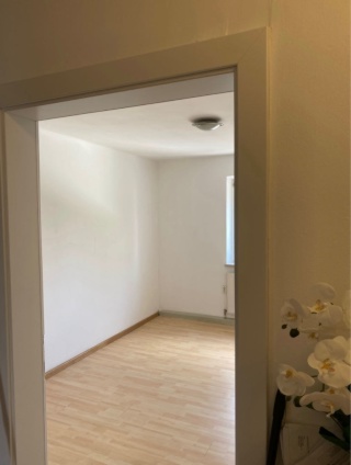 Anzeigenbild: 2er Frauen Wg Zimmer Berufstätig/Studenten