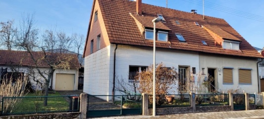 Imagen del anuncio: 🏡 WG-HAUS mit GARTEN? Charmantes Siedlungshäuschen in KA-Mühlburg (3 Zimmer + 1 Studio) - Teilmöbliert