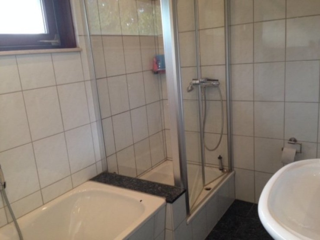 WG-Zimmer Münster Nord Nähe Gasselstiege Zum Bergbusch 105 - Badezimmer