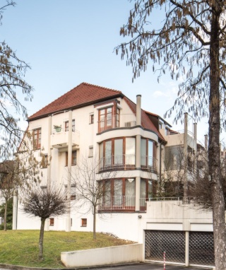 Anzeigenbild: Sehr schöne 2 Zi. DG-Wohnung im Stadtzentrum in ruhiger Lage