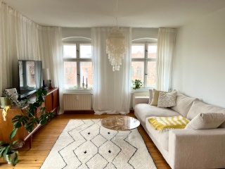 Centrally located, 2-rooms bright and fully furnished flat with balcony in Mitte! — photo 1
