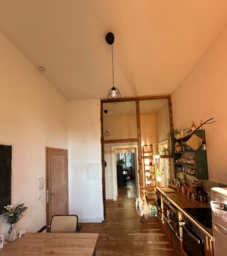Ad image: Helle 3-Zimmer Altbau-Wohnung in der Bonner Altstadt zur Zwischenmiete (2 Monate - Februar & März)