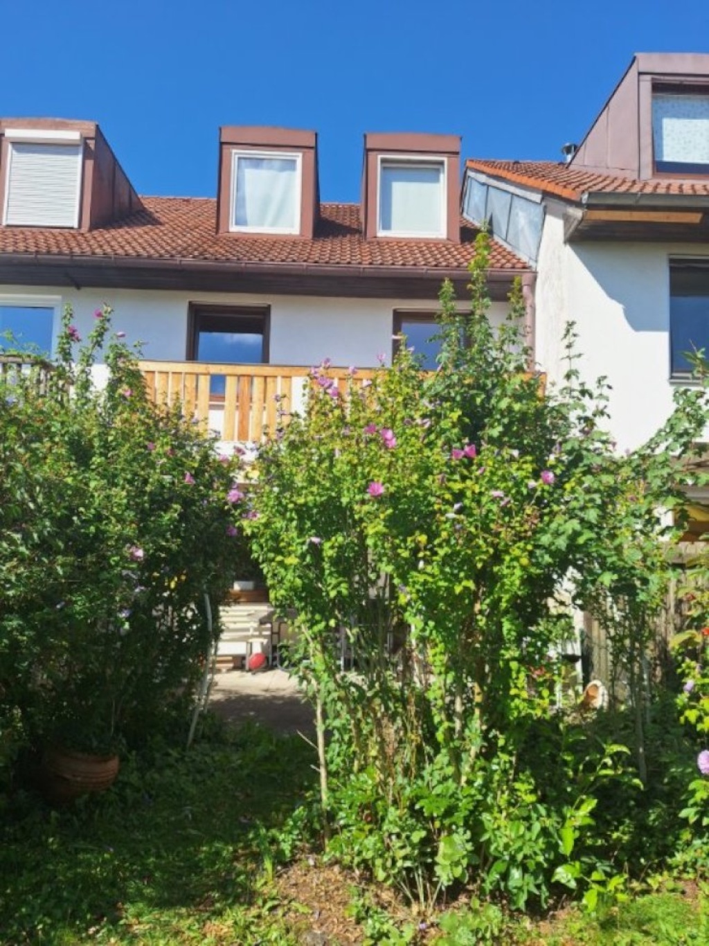 3 WG Zimmer mit Wohnzimmer